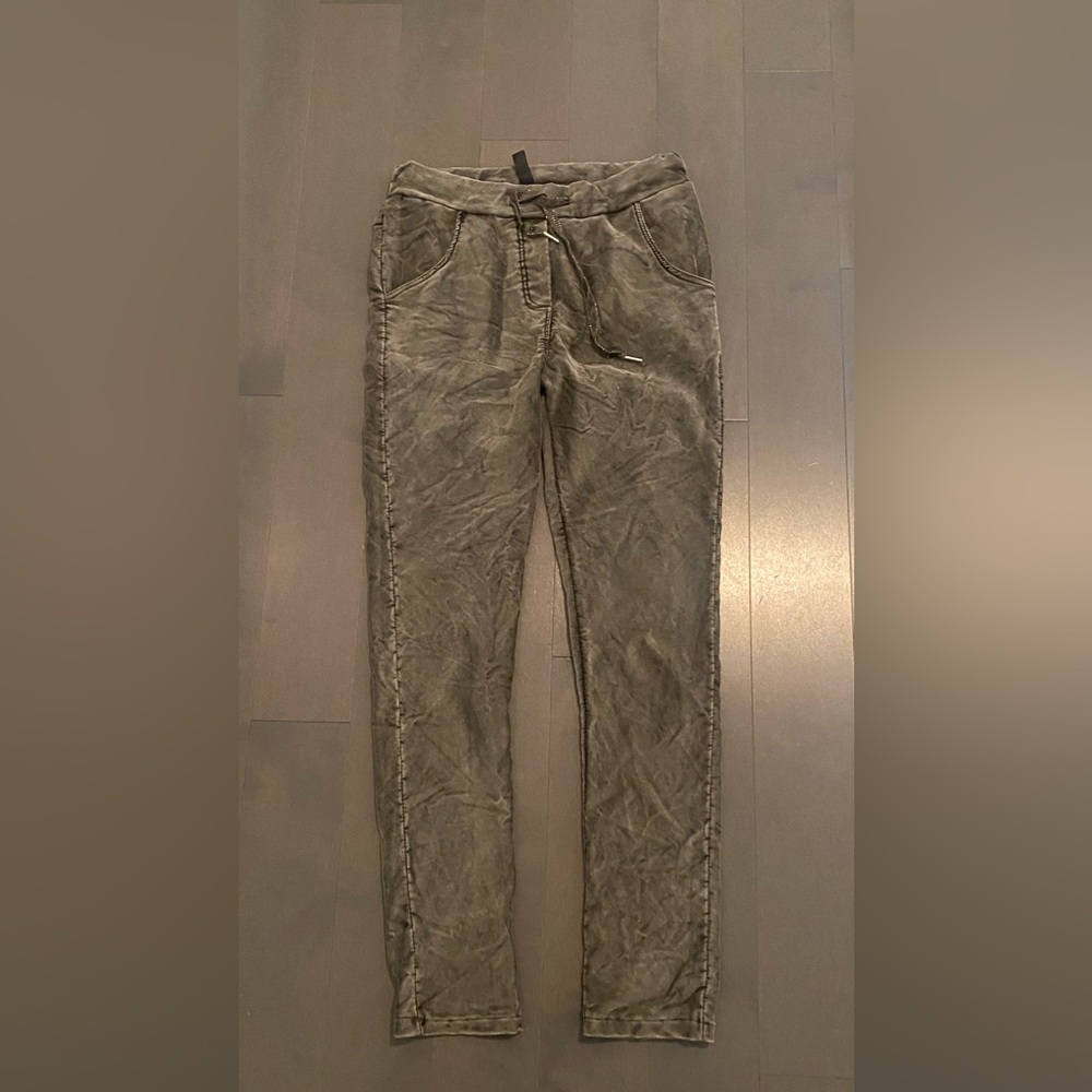 Brushed solid charcoal venti6